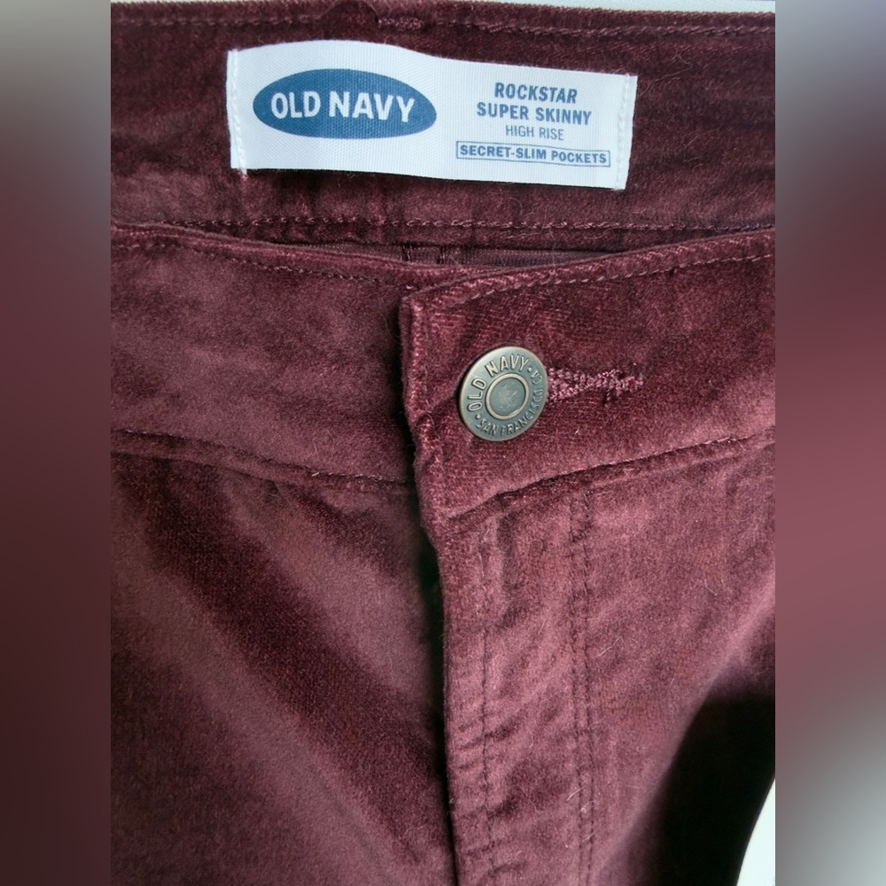 Old Navy High-Waisted Rockstar Super Skinny Velvet Jeans, Size 8, New with Tags - Picture 3 of 5